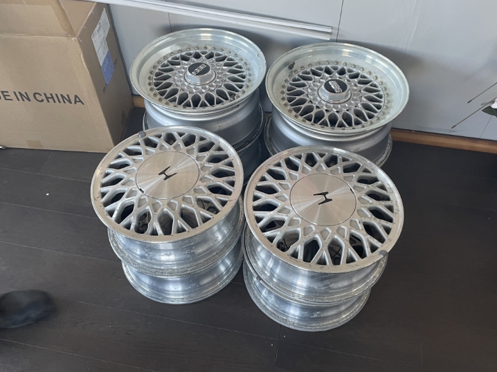 アルミホイール